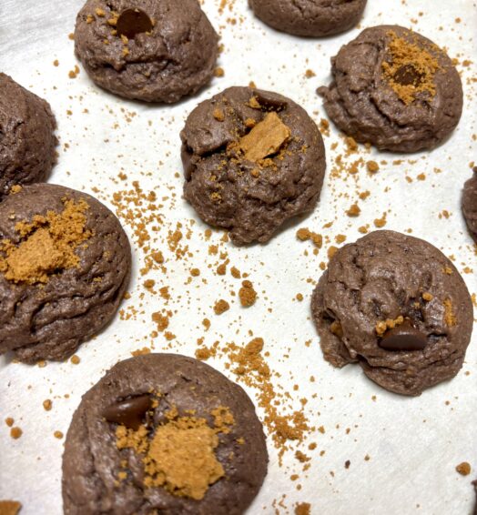 Chocolate Lotus Cookies