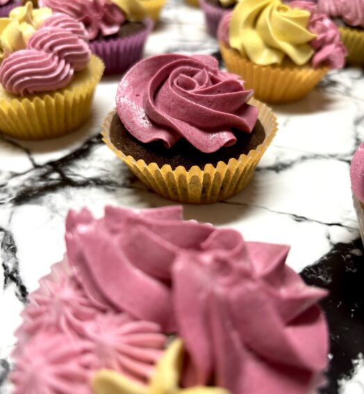 Gold & Pink Cupcakes